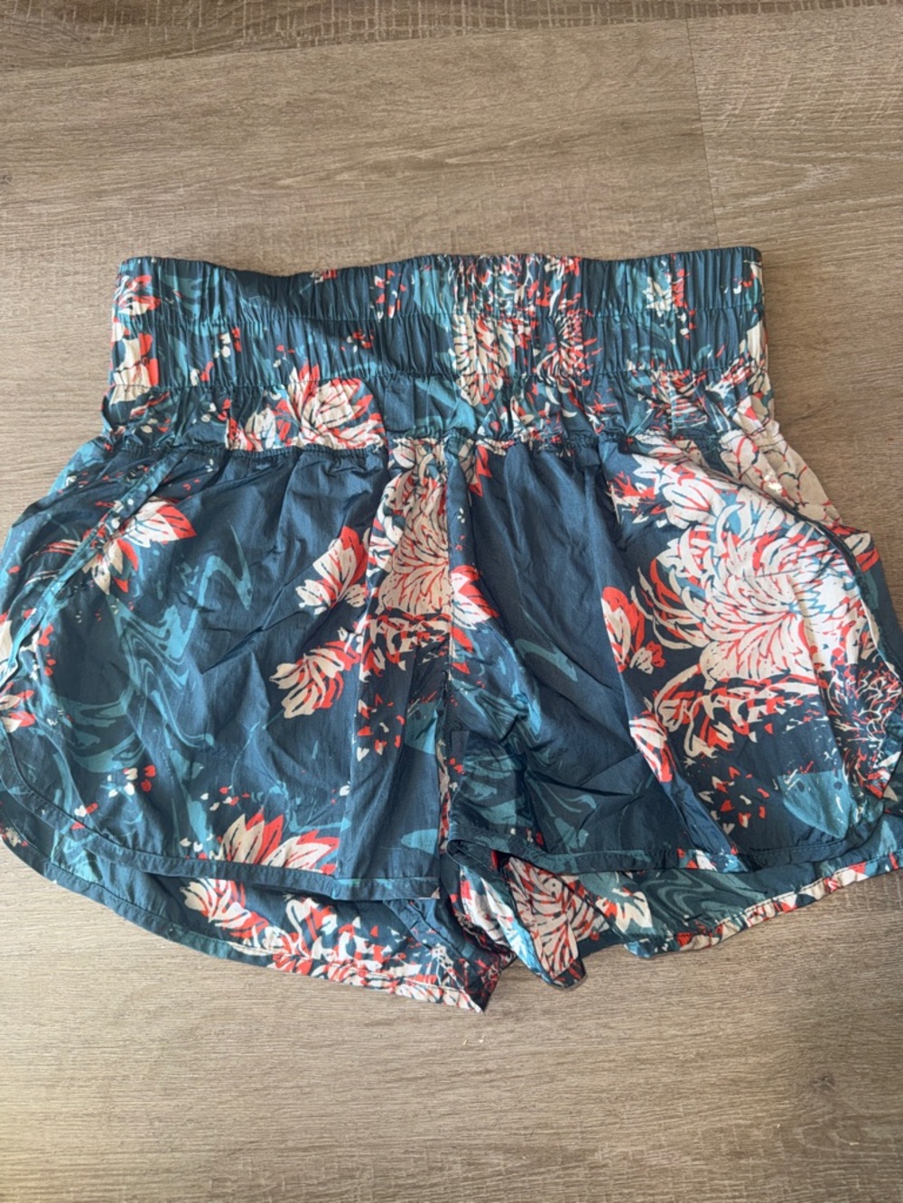 FP Movement by Free People Navy Floral Elastic-Waist Athletic Shorts Sz L